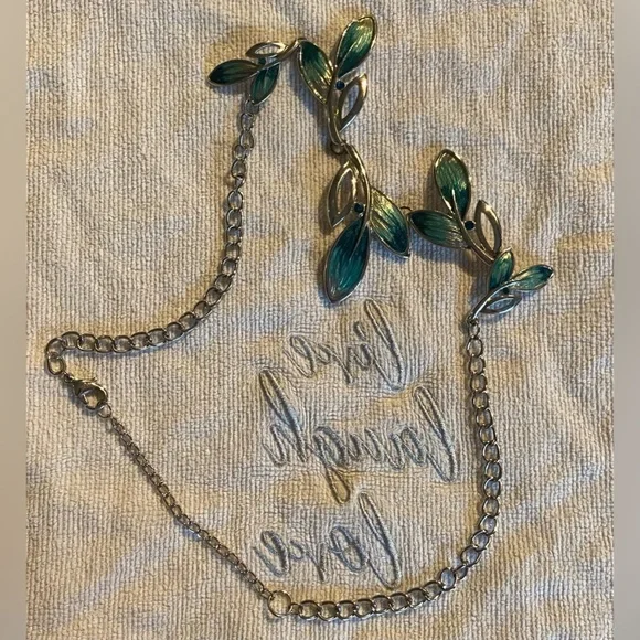 Silver Tone Necklace w/Blue Rhinestones Elegant Teal Flecked Leaf Short- Vintage - Picture 15 of 16